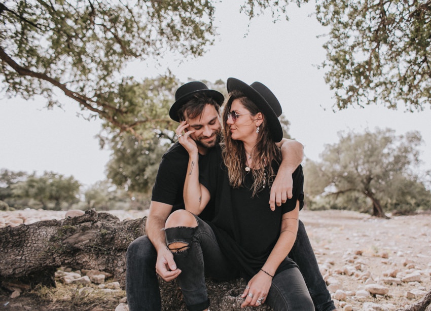 021_coupleshoot_couplegoals_paarshooting_marokko_morocco_marrakesch_essaouira_travelcouple_travel_allblack_photographer_fotograf_travelphotographer