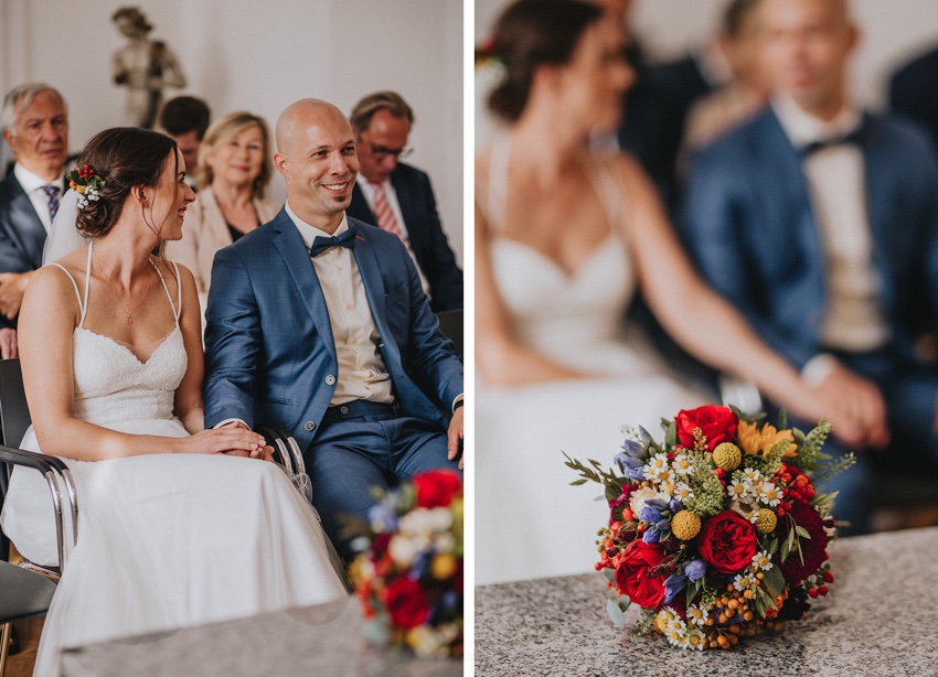 045_hochzeit_wedding_rathaus_recklinghausen_fotograf_nrw_standesamt_altstadt_ruhrpott_ruhrgebiet_hochzeitsfotograf_civilwedding_urban_manta_blumen_burger_getting_ready_cafe_unique_hochzeitsfotografie