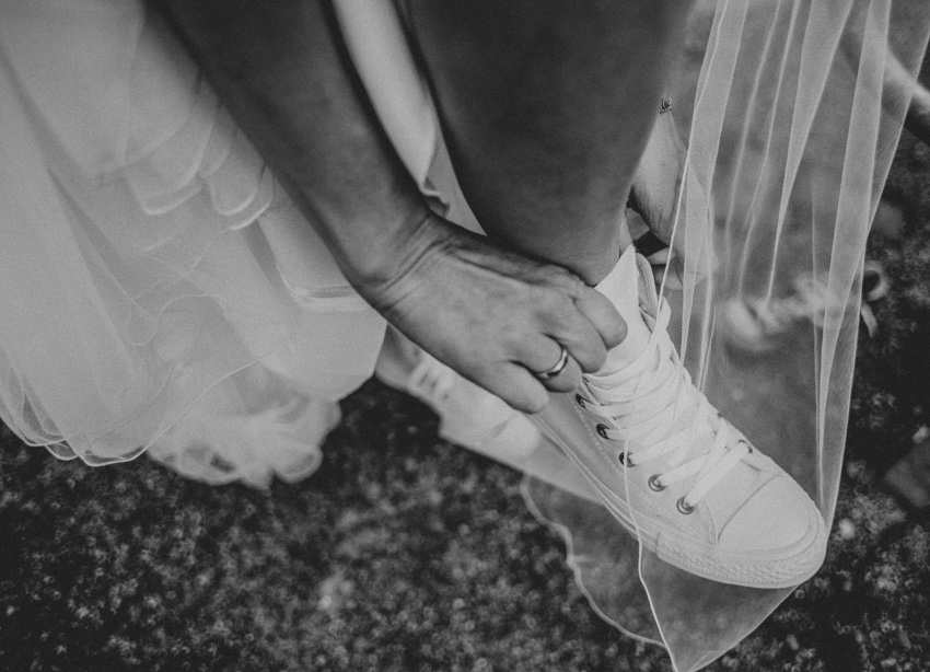 129_hochzeit_wedding_rathaus_recklinghausen_fotograf_nrw_standesamt_altstadt_ruhrpott_ruhrgebiet_hochzeitsfotograf_civilwedding_urban_manta_blumen_burger_getting_ready_cafe_unique_hochzeitsfotografie