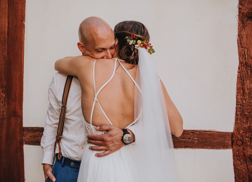 136_hochzeit_wedding_rathaus_recklinghausen_fotograf_nrw_standesamt_altstadt_ruhrpott_ruhrgebiet_hochzeitsfotograf_civilwedding_urban_manta_blumen_burger_getting_ready_cafe_unique_hochzeitsfotografie