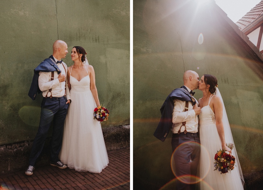 145_hochzeit_wedding_rathaus_recklinghausen_fotograf_nrw_standesamt_altstadt_ruhrpott_ruhrgebiet_hochzeitsfotograf_civilwedding_urban_manta_blumen_burger_getting_ready_cafe_unique_hochzeitsfotografie