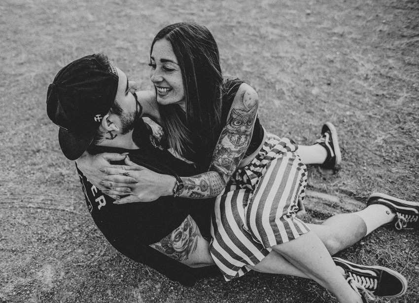 003_engagement_shoot_shooting_couple_couplegoals_tattoo_bridetobe_tattoocouple_paerchen_fotograf_nrw_zeche_recklinghausen_zechekarl_industrie_industrial_skatepark_hochzeitsfotograf_ruhrgebiet_weddingphotographer